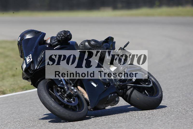 /Archiv-2025/49 26.08.2025 Cornu Master School ADR/gruen-vert/73